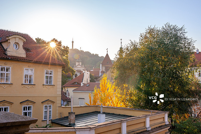 捷克共和国布拉格小城的日落图片素材
