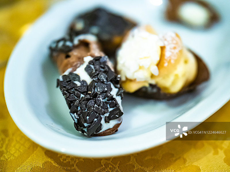 西西里奶油甜馅煎饼卷图片素材