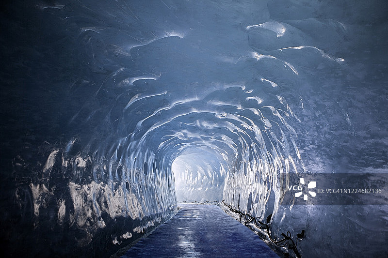 冰川隧道图片素材