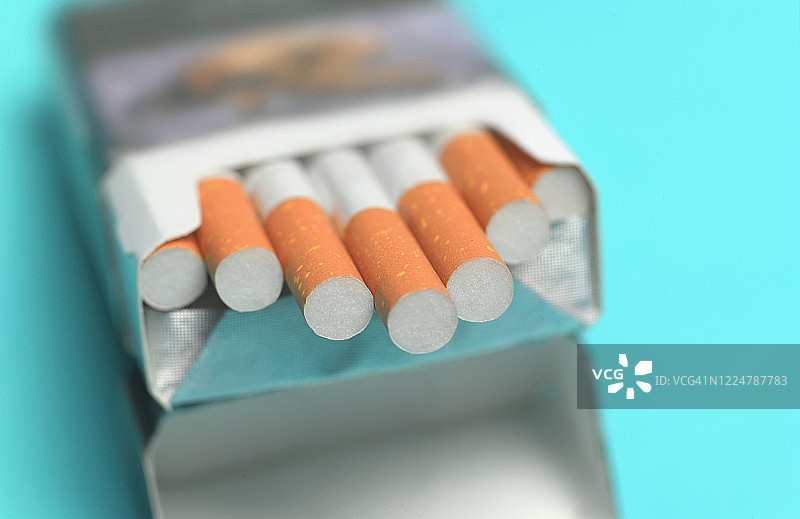 香烟盒特写图片素材