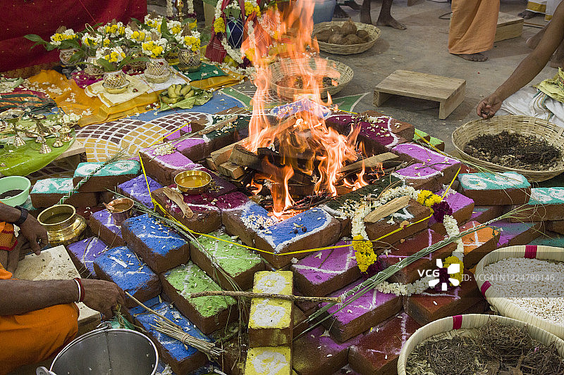 寺庙Kumbabhisegam仪式中的Yagasalai Poojai图片素材