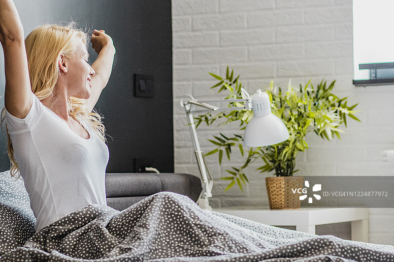 醒来时心情愉悦图片素材