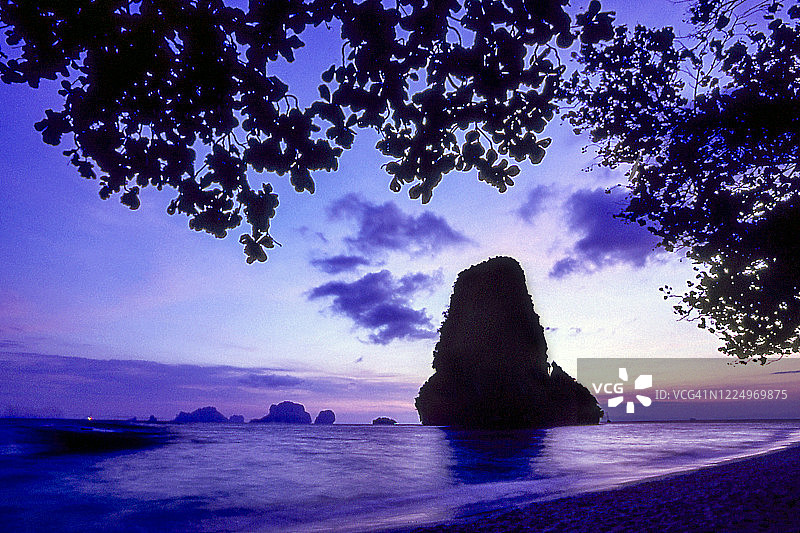 泰国帕南海滩日落图片素材