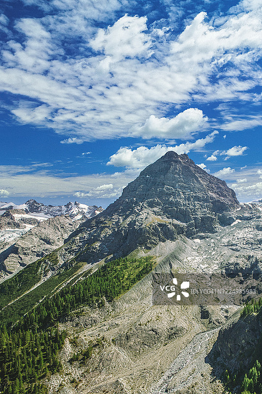 意大利多洛米蒂山峰图片素材