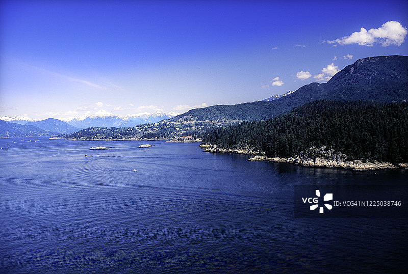 西温哥华海岸线鸟瞰图图片素材