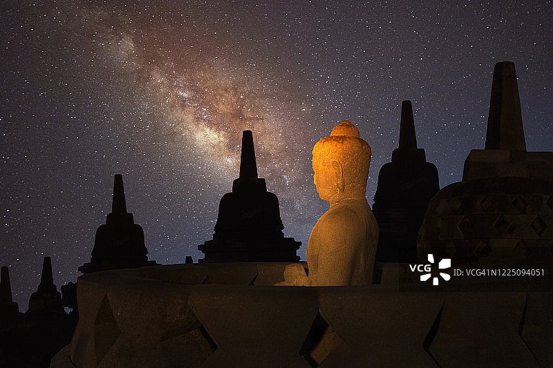 夜间佛像图片素材