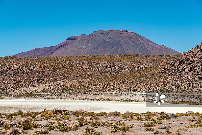玻利维亚波托西地区的高地泻湖图片素材