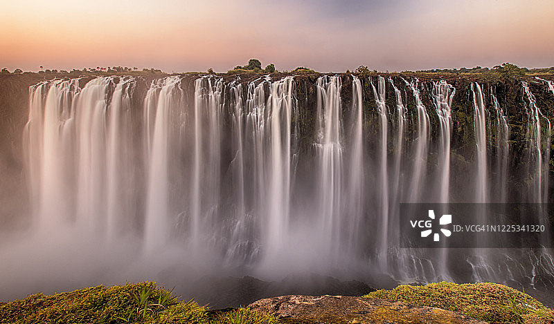 津巴布韦维多利亚瀑布图片素材