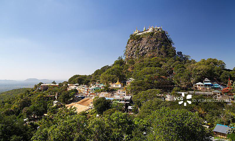 缅甸波巴山 Taung Kalat寺图片素材