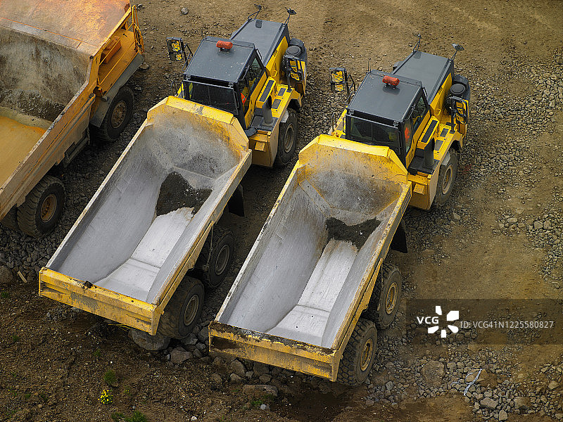 空自卸卡车的高角度视图图片素材