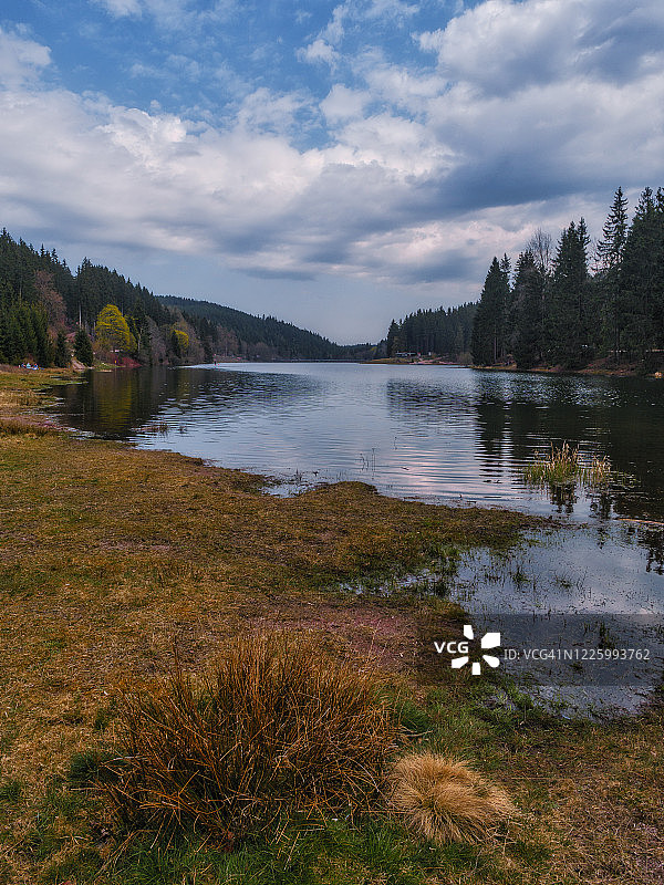 吕奇水库湖泊图片素材