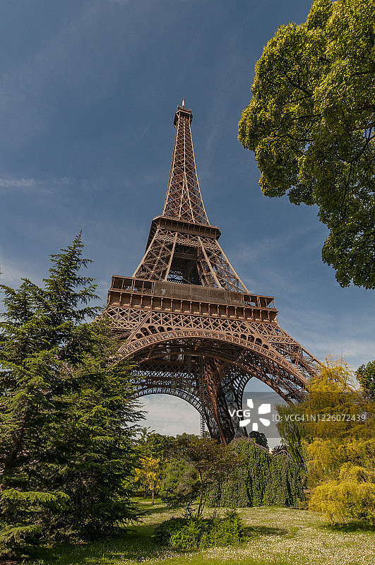 法国巴黎的埃菲尔铁塔图片素材