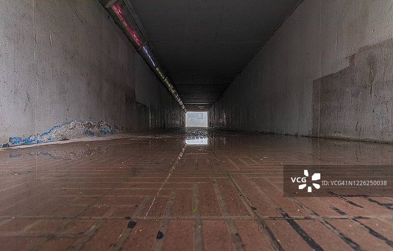 地下走廊图片素材