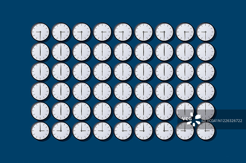 排列的时钟指针图片素材