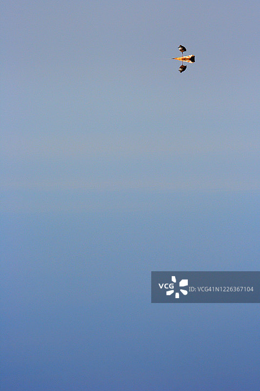 水中的简约图片素材