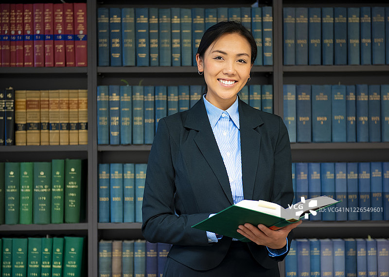 女律师肖像图片素材