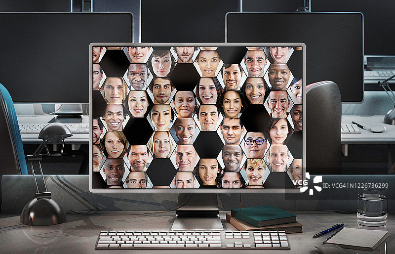 电脑屏幕上的人脸图片素材