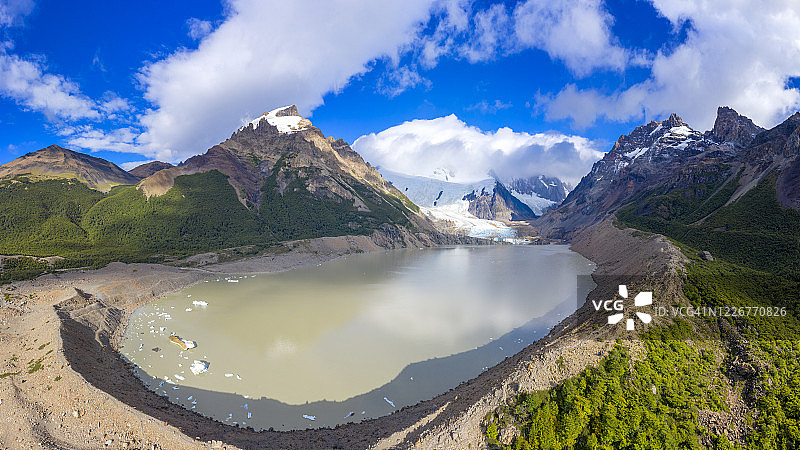 阿根廷巴塔哥尼亚冰川国家公园的托雷湖图片素材