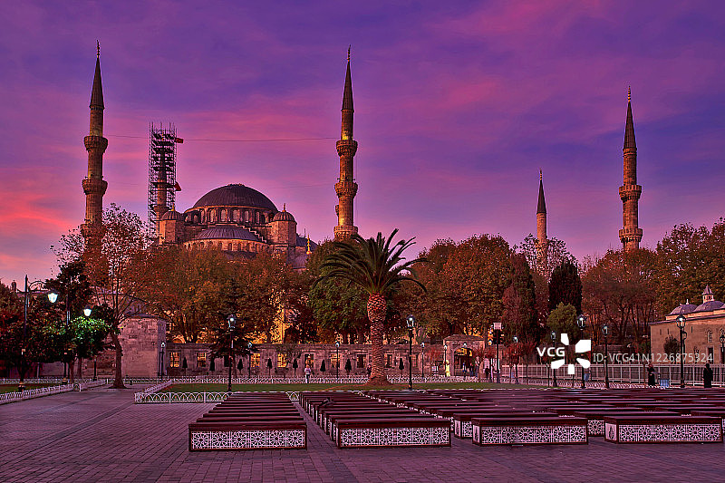 土耳其伊斯坦布尔蓝色清真寺的早晨图片素材