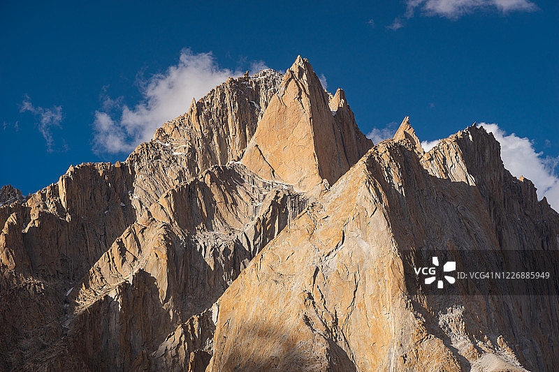 喀喇昆仑山脉的特兰戈塔群峰，K2大本营徒步路线，巴基斯坦图片素材