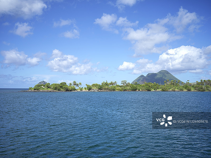 马提尼克岛海岸白天航拍图片素材