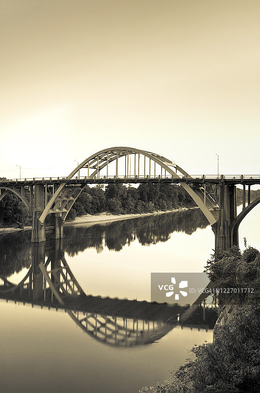 塞尔玛埃德蒙·佩特斯大桥，阿拉巴马州图片素材