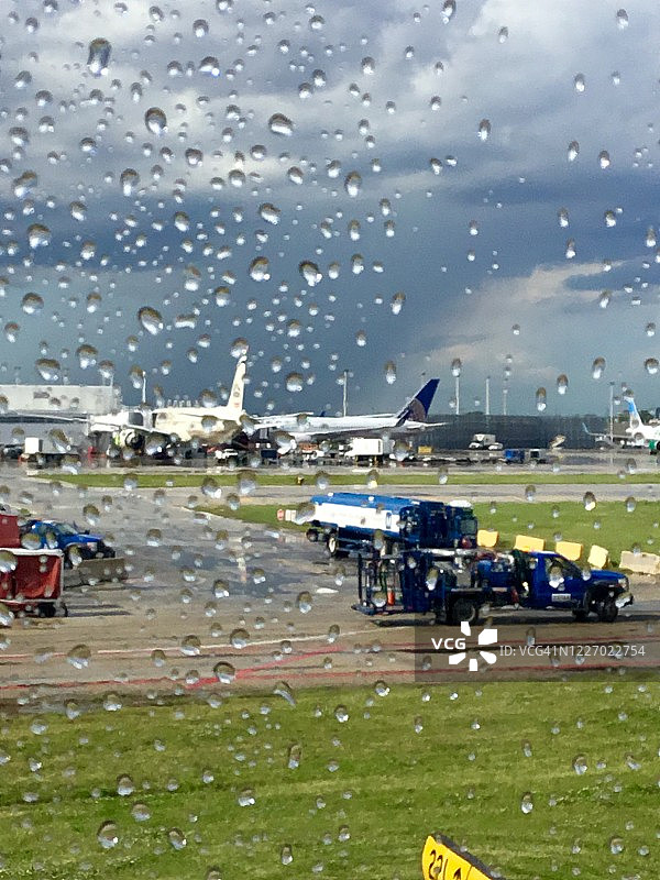 奥黑尔国际机场的夏日风暴图片素材