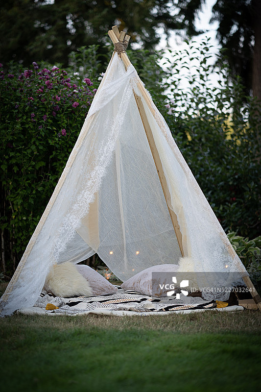 婚礼当天的细节图片素材