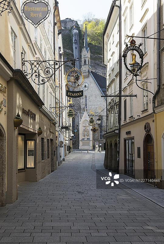 新冠疫情下的空旷场所：奥地利萨尔茨堡粮食胡同市民医院教堂图片素材