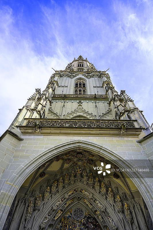 瑞士伯尔尼大教堂的教堂塔楼图片素材