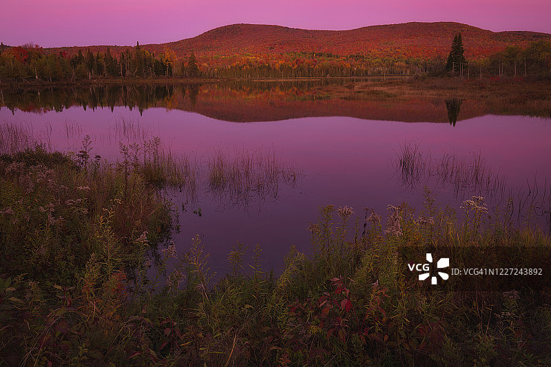 佛蒙特州秋季日落图片素材
