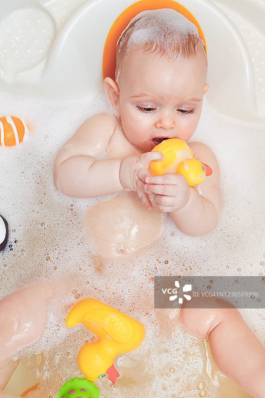 洗澡时间图片素材