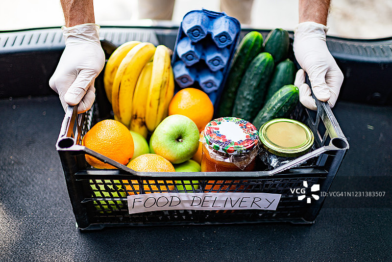 封锁期间的家庭食品配送图片素材
