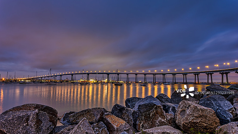 圣地亚哥科罗纳多海湾大桥夜景图片素材