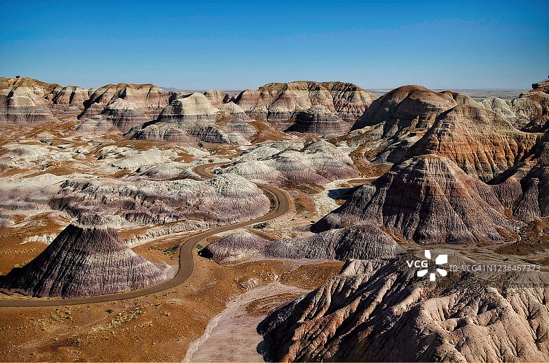 石化森林国家公园的蓝 Mesa 小径图片素材