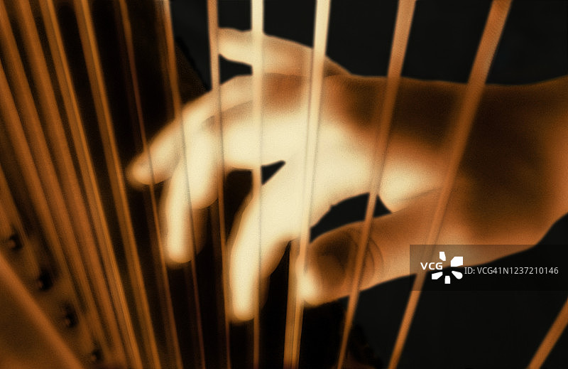 手弹竖琴图片素材