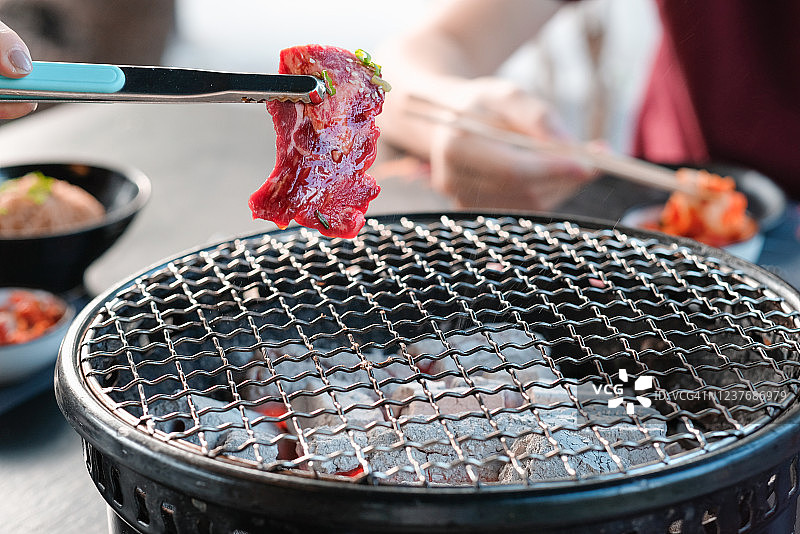 炭火烤和牛图片素材