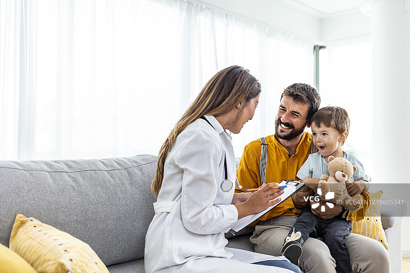 孩子们在实践中学习图片素材
