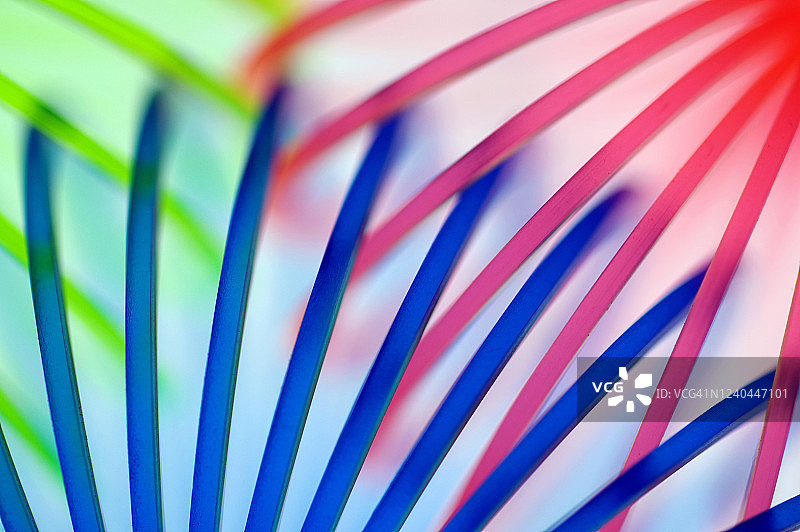 相交的弹簧线圈图片素材