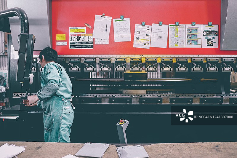 金属压力机图片素材