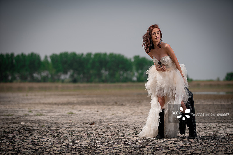 婚礼的夫妇图片素材