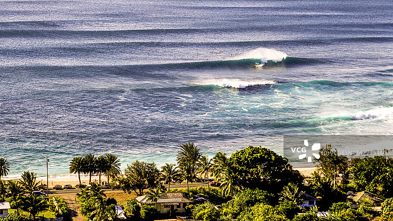 美国夏威夷日落海滩冬季冲浪图片素材