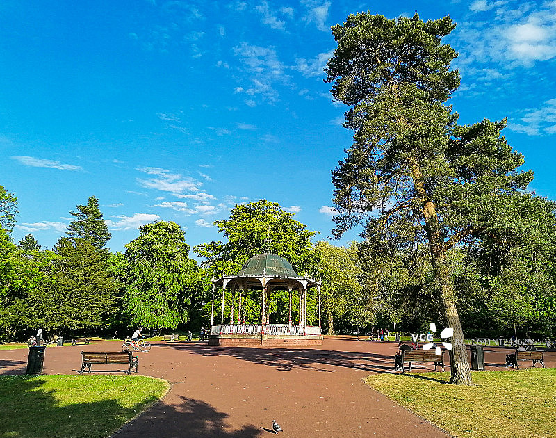 伍尔弗汉普顿西公园的乐队看台图片素材