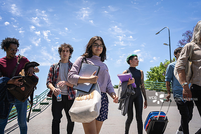 大学实地考察旅行图片素材