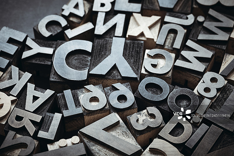 凸版印刷木质字体背景图片素材