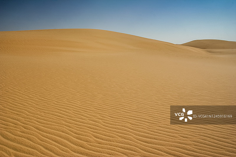 拜哈里耶绿洲周边的沙丘图片素材