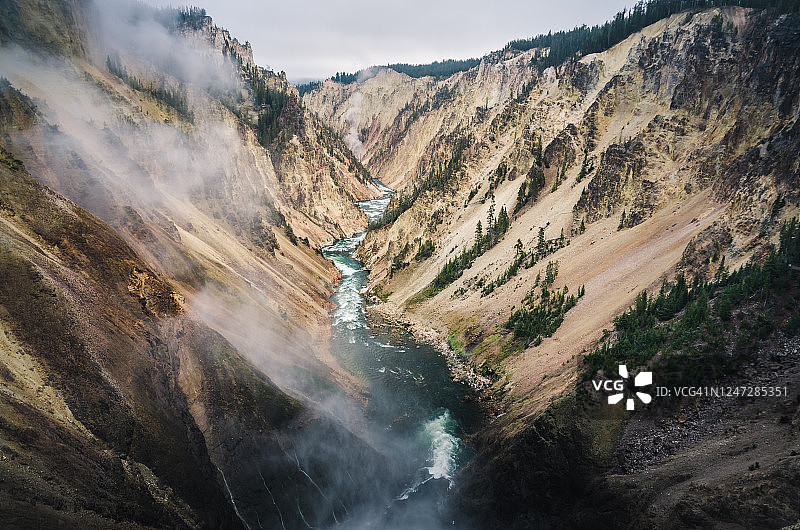 黄石公园的大峡谷图片素材