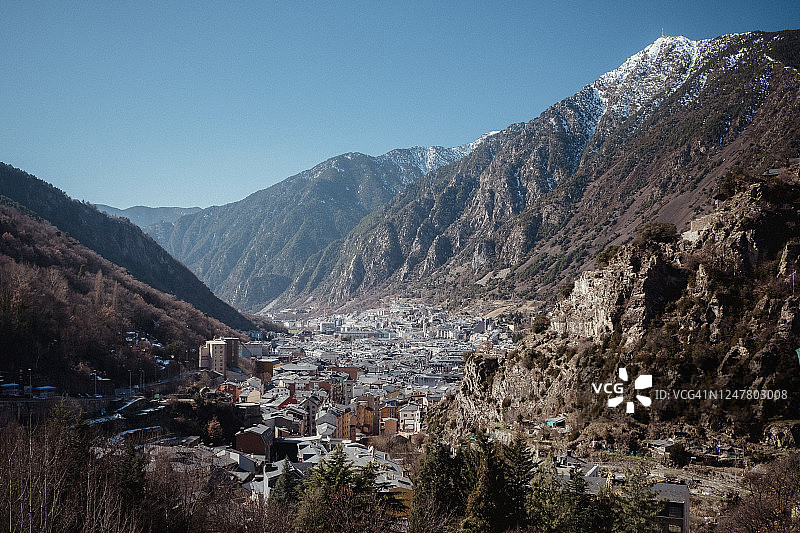 安道尔城：安道尔的首都图片素材