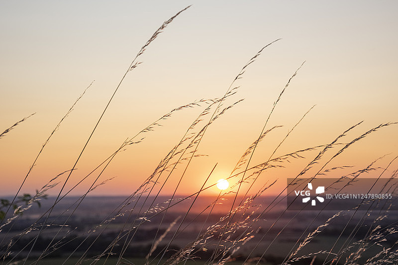 邓斯特布尔丘陵的日落图片素材