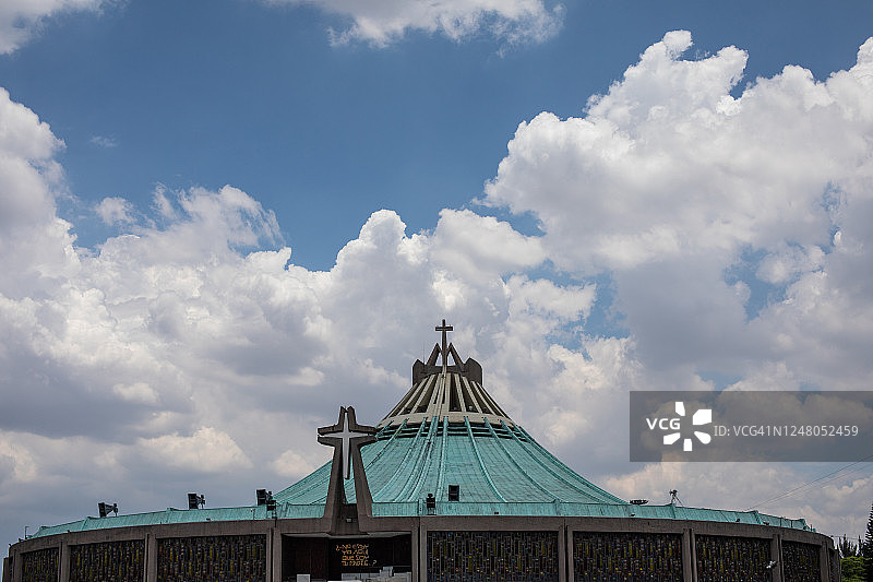 瓜达卢佩圣母大教堂，墨西哥城图片素材